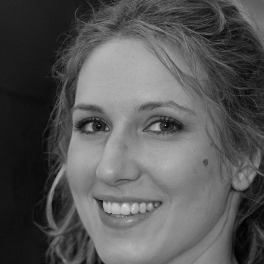 Carmen Ruiz, Directora de Curación
